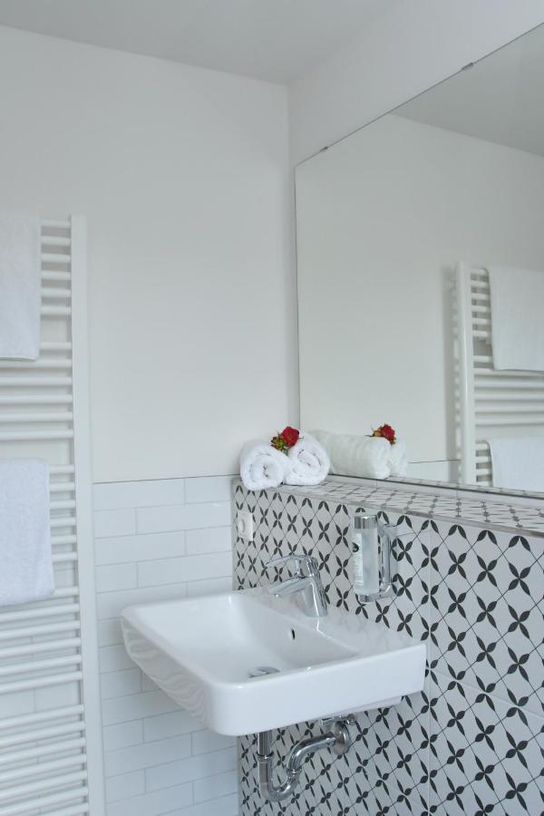 Landhaus Hamester - Hotel & Restaurant Basthorst  Bagian luar foto